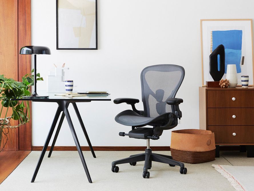 A yw cadeirydd swyddfa da yn werth chweil?-山东澎集-第 3 组-宗柯群